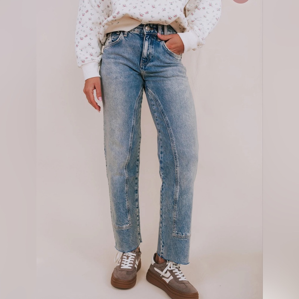 We The Free Light Wash Straight Leg Jeans